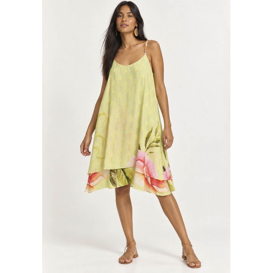 Vestido Curto Itaúna em Viscose com Babados Duplos Estampa Florada de Jambu