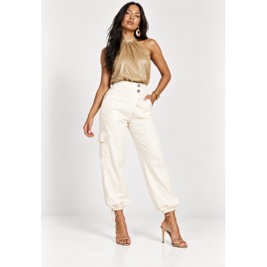 Calça Lisle Cargo em Viscose com Cintura Alta e Bolsos Off-White