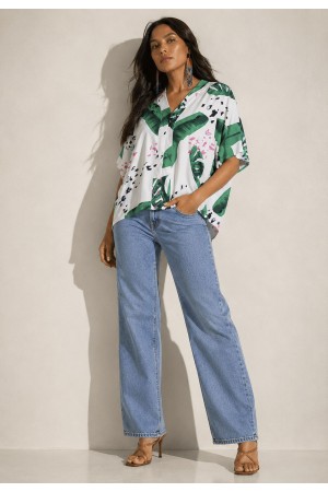 Blusa Gola V Manga Curta Estampa Folhagem Poética