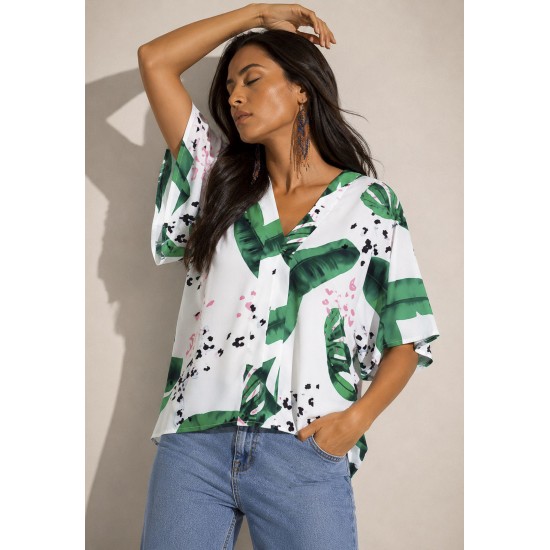 Blusa Gola V Manga Curta Estampa Folhagem Poética