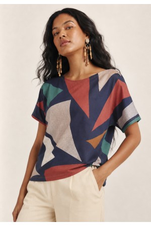 Blusa Básica Morcego Malha Gola Canoa Manga Curta Geometrias do Tempo