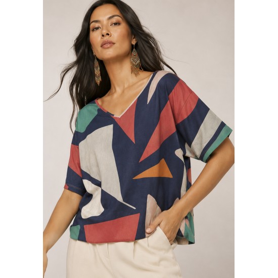 Blusa Básica Morcego Malha Gola V Manga Curta Geometrias do Tempo