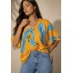 Blusa Gola V Manga Curta Estampa Aurora Botânica