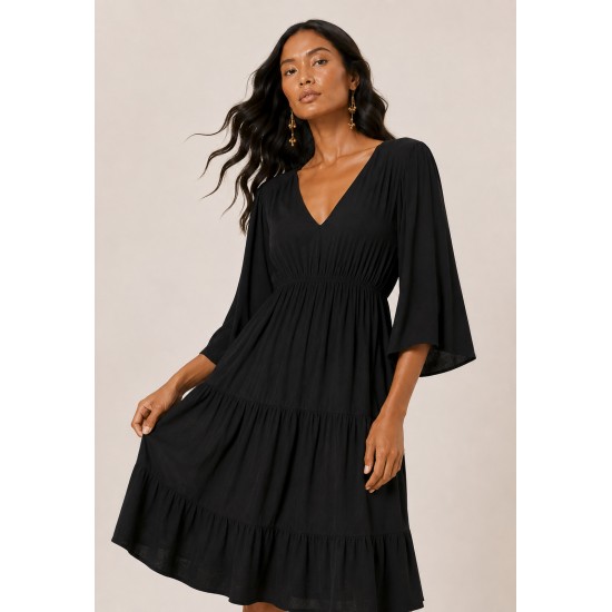 Vestido Longo Plano com Manga e Camadas Preto