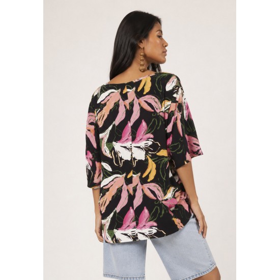 Blusa Morcego Ampla Tangará Estampa Pétalas Noturna