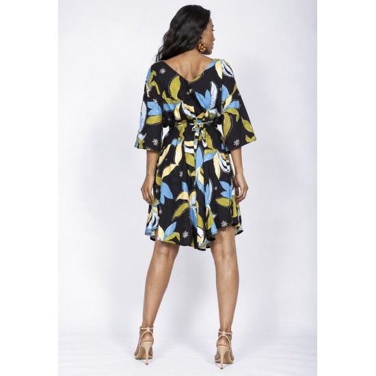 Vestido Curto Caaxixá Viscose com Cordão na Cintura Estampa Jardim Noturno