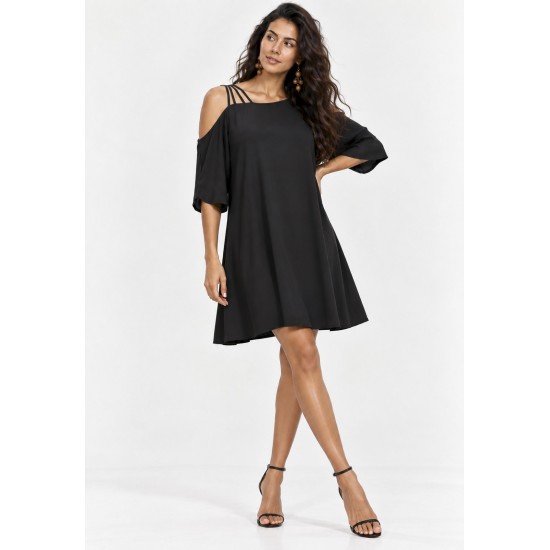 Vestido Curto Iara Viscose Ombro a Mostra Preto