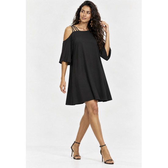 Vestido Curto Iara Viscose Ombro a Mostra Preto