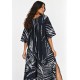 Vestido Midi Abapã Plano com Bolso Estampa Traços da Noite