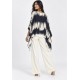 Blusa Manto Anauá Estampa Horizonte P&B