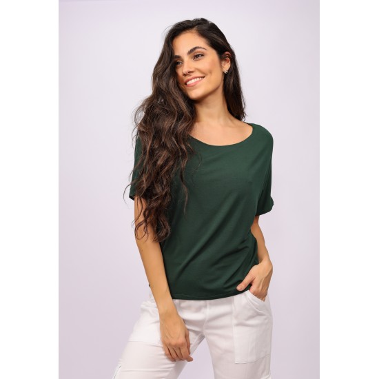 Blusa Básica Morcego Malha Gola Canoa Manga Curta Verde Musgo